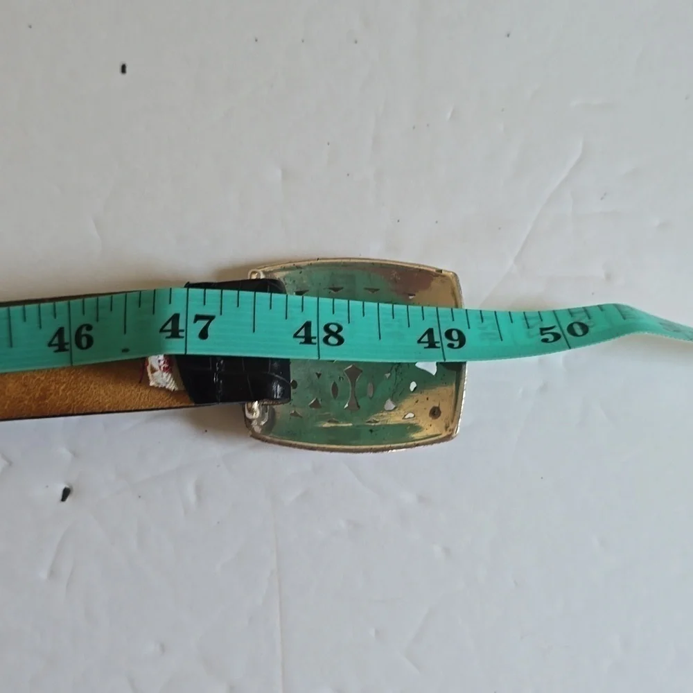 Vintage Mens Black full grain leather Belt W/ Silver Sroll detail Sz.XL/2XL